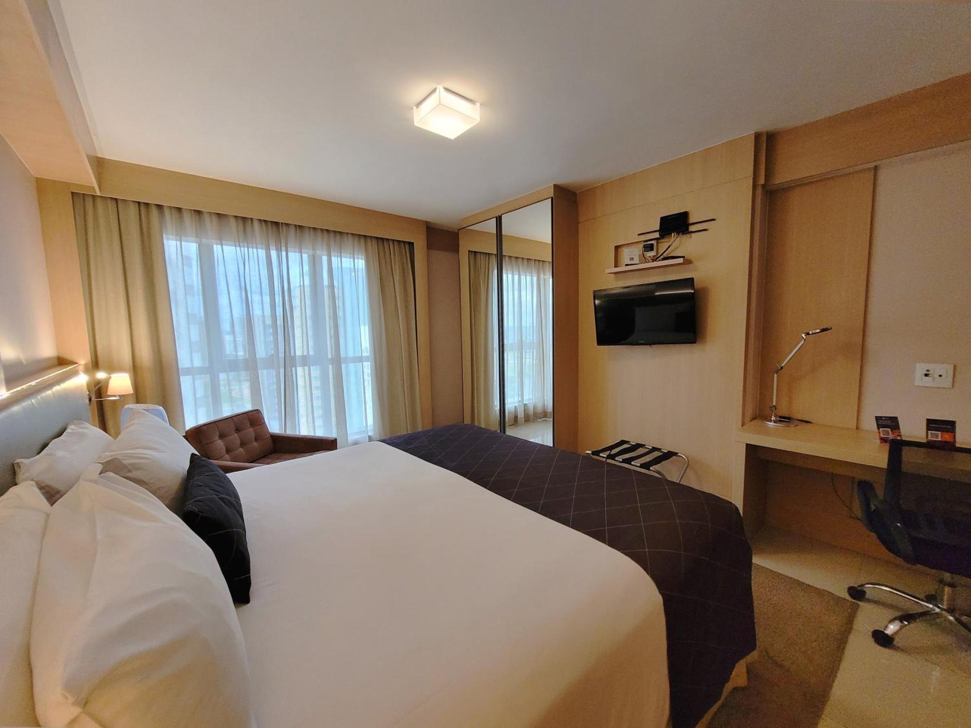 Cullinan Hplus Premium Бразилиа Экстерьер фото A room at the hotel
