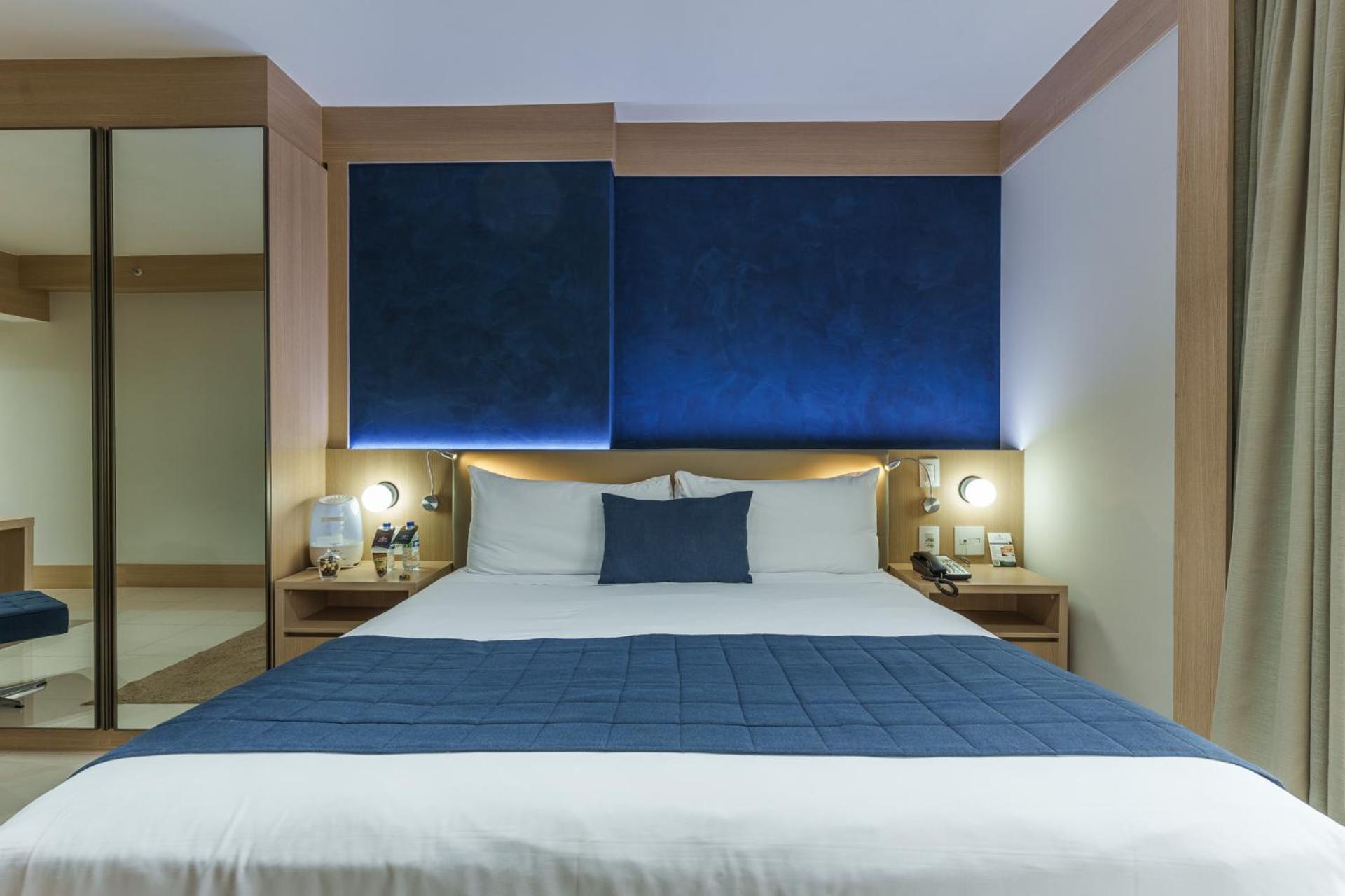 Cullinan Hplus Premium Бразилиа Номер фото