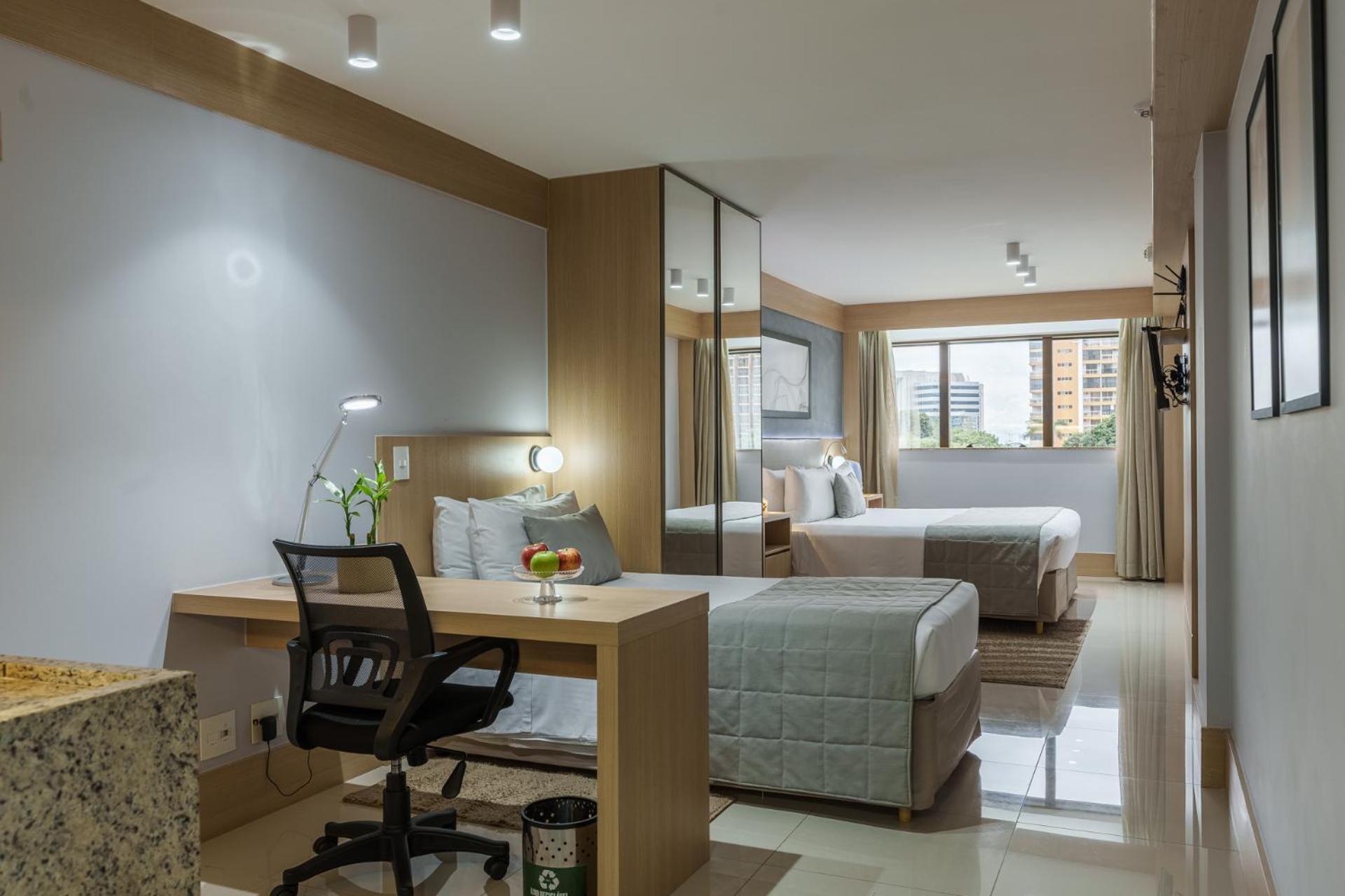 Cullinan Hplus Premium Бразилиа Номер фото