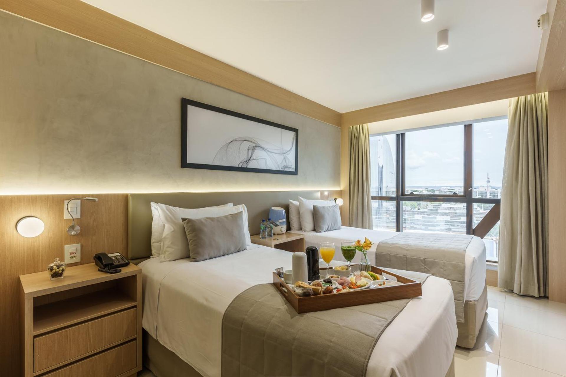 Cullinan Hplus Premium Бразилиа Номер фото