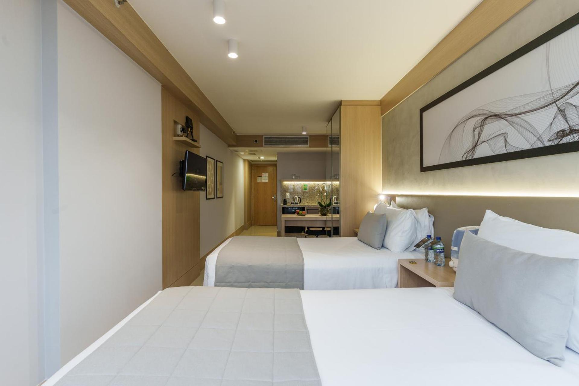 Cullinan Hplus Premium Бразилиа Номер фото