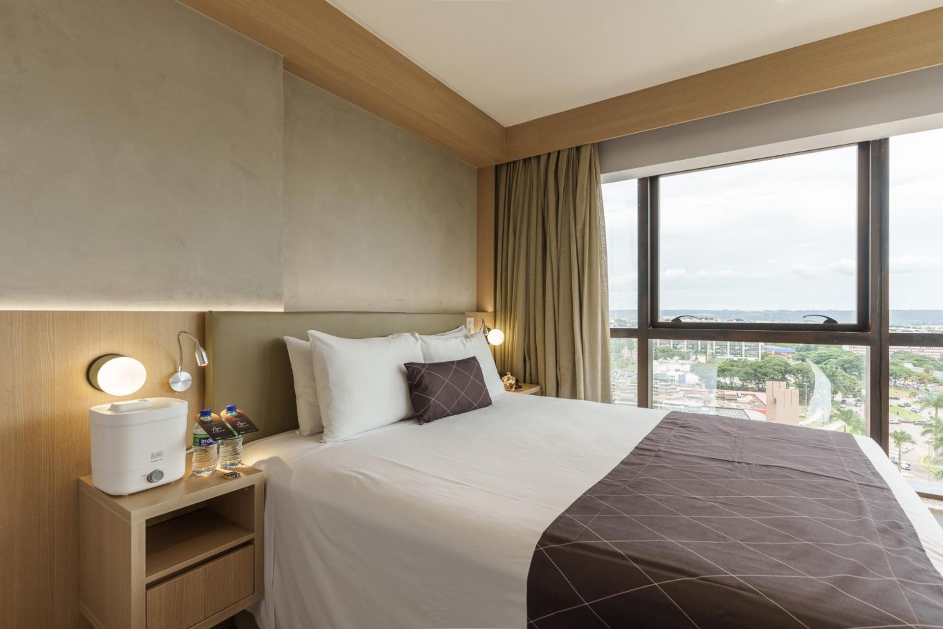 Cullinan Hplus Premium Бразилиа Номер фото
