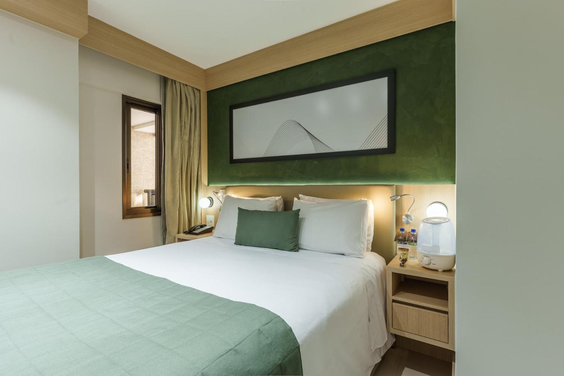 Cullinan Hplus Premium Бразилиа Номер фото