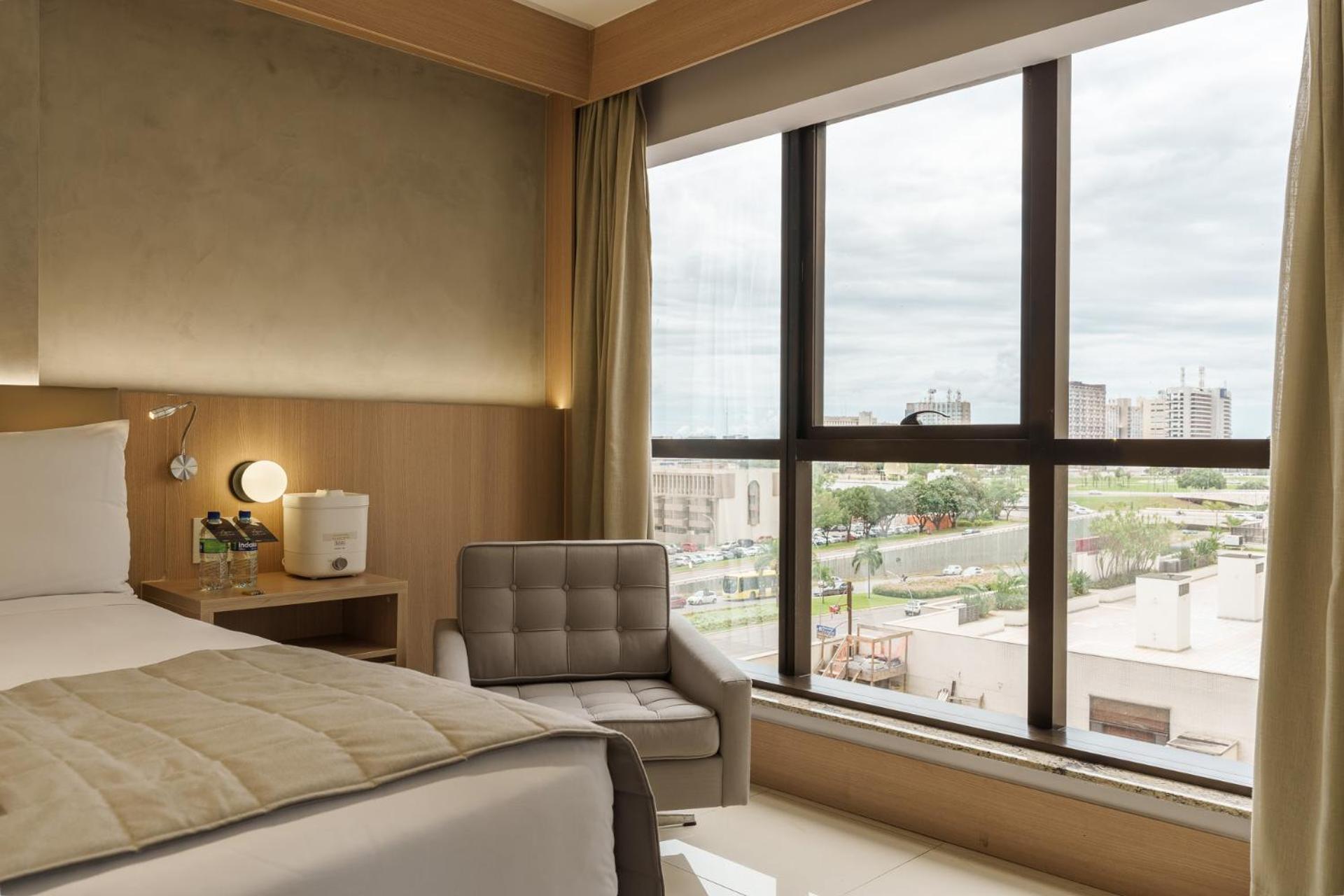 Cullinan Hplus Premium Бразилиа Номер фото