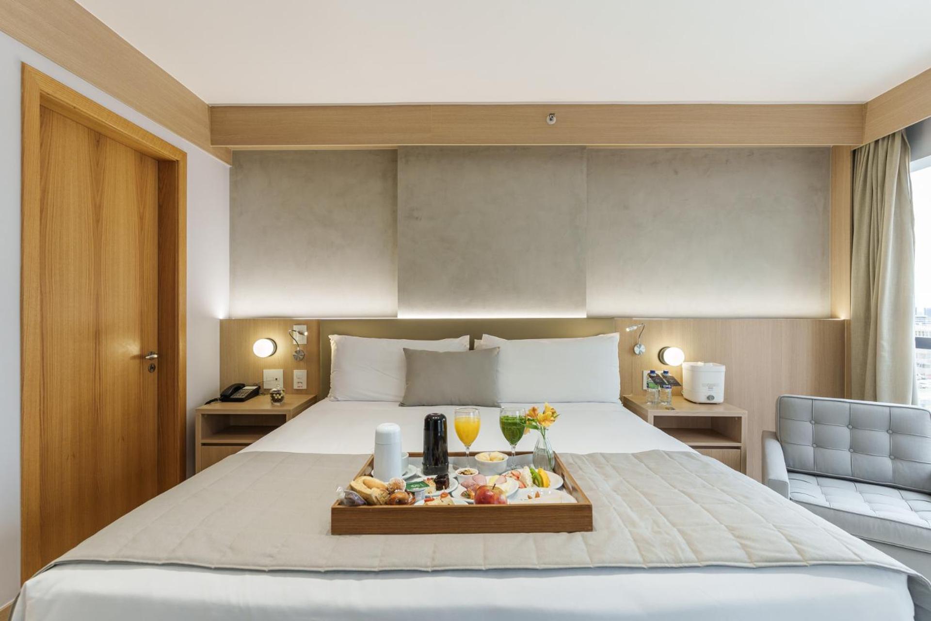 Cullinan Hplus Premium Бразилиа Номер фото